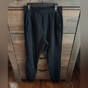 Lululemon surge jogger regular fit; xs